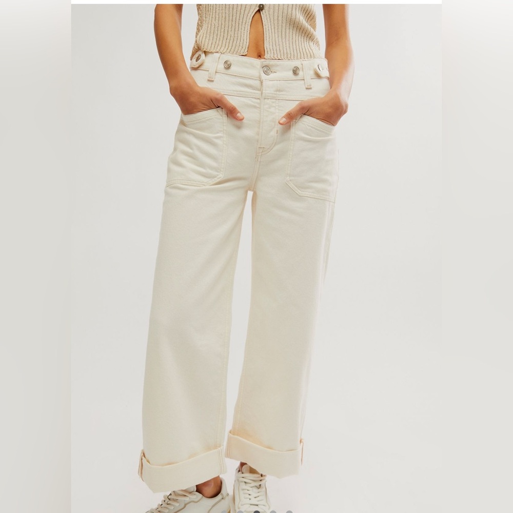 NWT FREE PEOPLE We The Free Palmer Cuffed Jeans in Eggshell (Size 31)